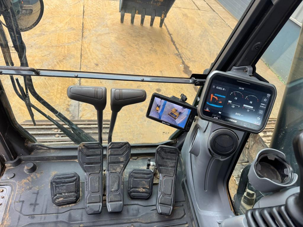 Doosan DX225LC-7