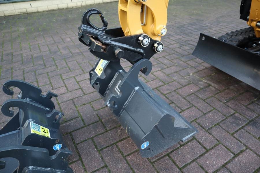 CAT 300.9D Valid inspection, *Guarantee! Hydr Quickcou
