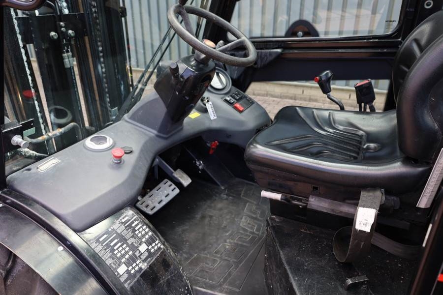 Manitou MC30-4 Valid Inspection, *Guarantee, Diesel, 4x4 D