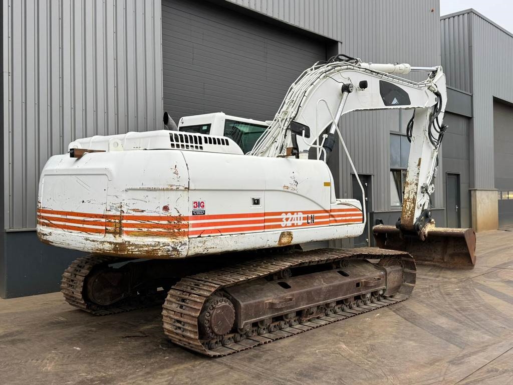 CAT 324DLN