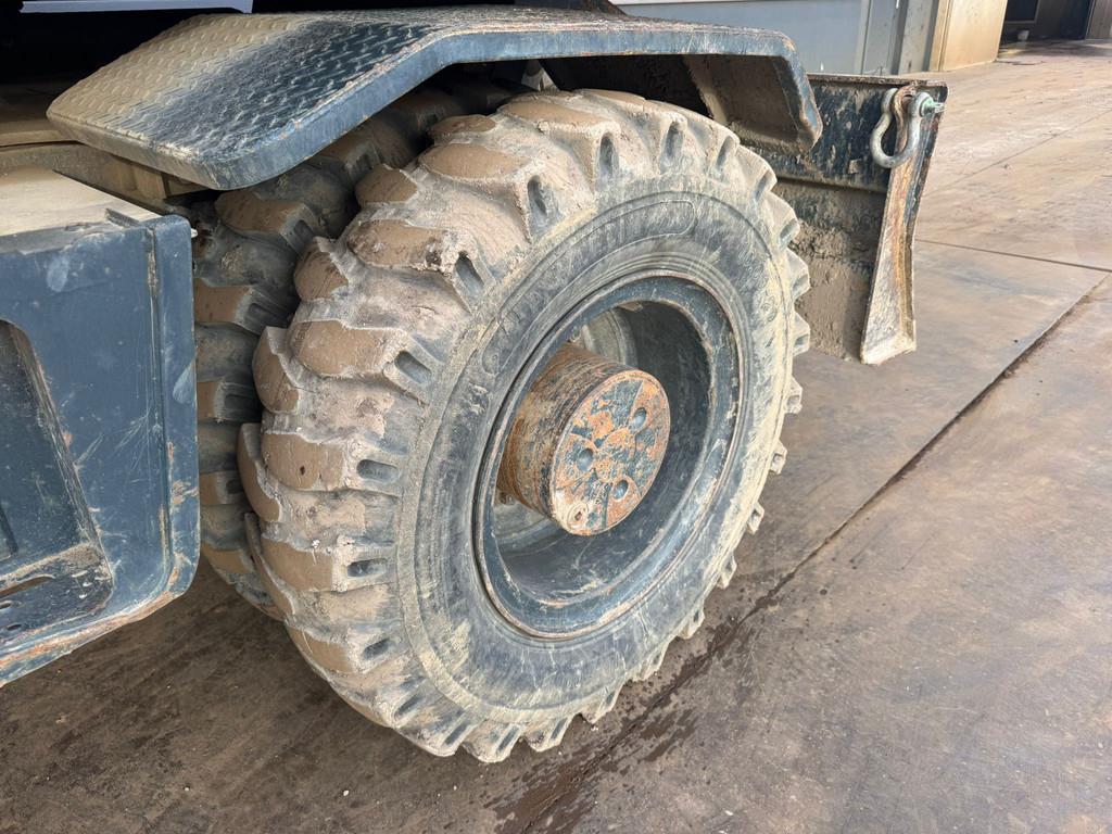 Hyundai Robex 180W-9A