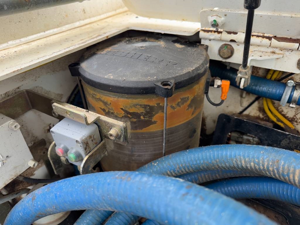 Liebherr R906LC Litronic - 2 Buckets / Quick Coupler
