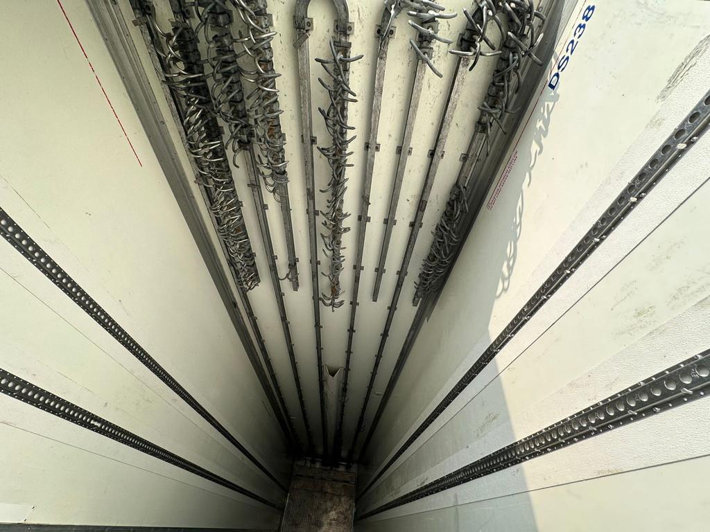 [Other] Gray and Adams Meat Hook Thermo King SLXE 400