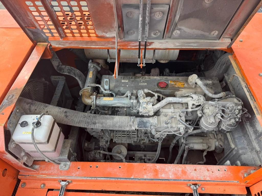 Hitachi ZX670LCH-3
