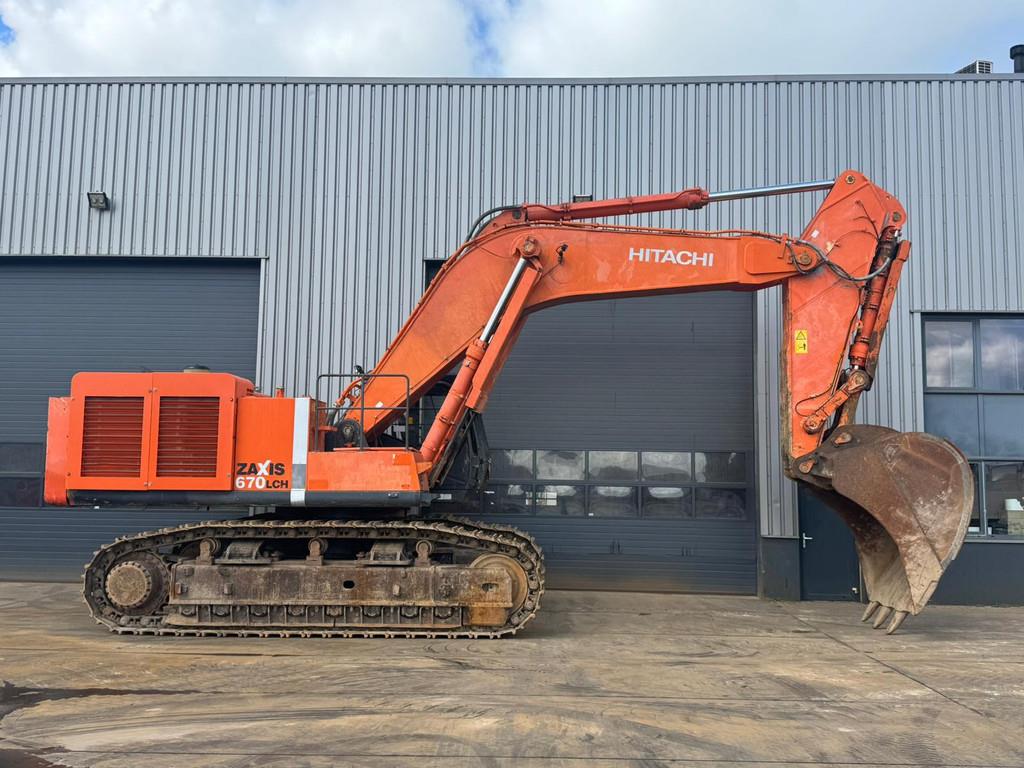 Hitachi ZX670LCH-3