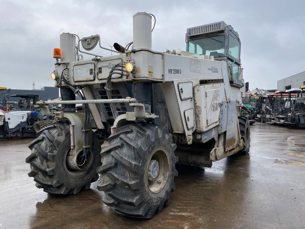 Wirtgen WR 2500S
