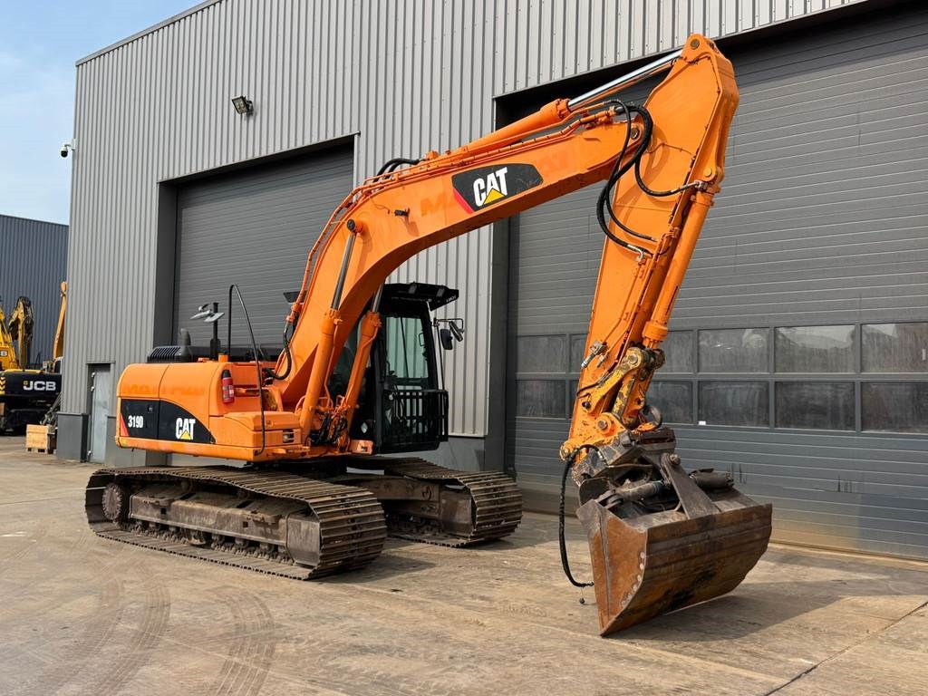 CAT 319DL