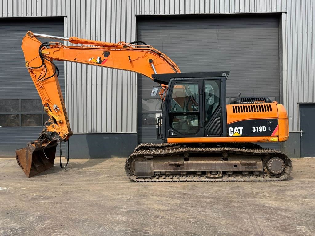 CAT 319DL