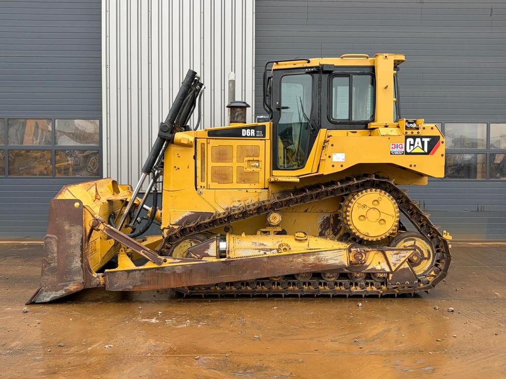 Image for 2015 Caterpillar D6R2XL