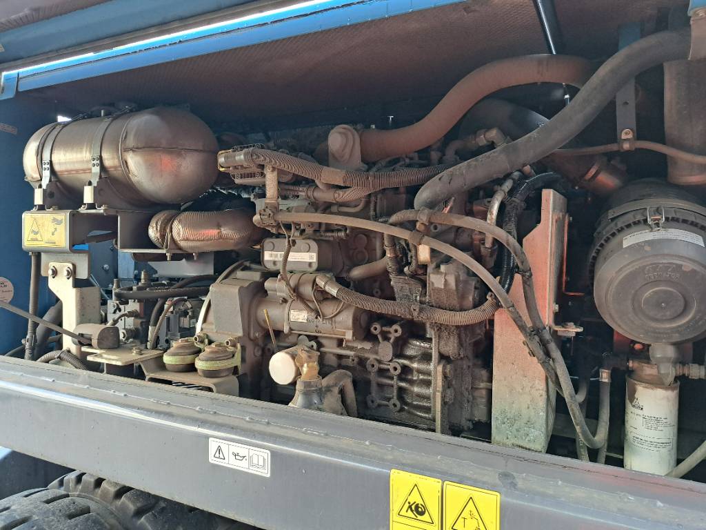 Fuchs MHL310F + Grapple