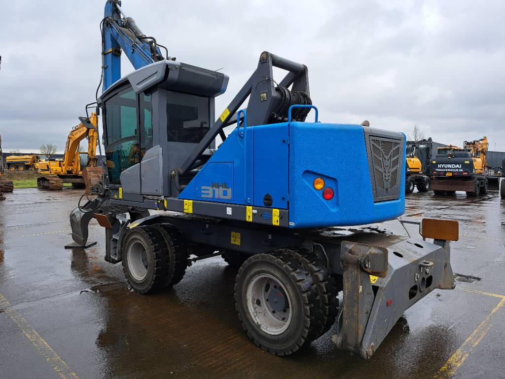 Fuchs MHL310F + Grapple
