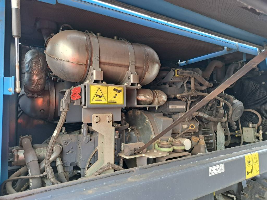 Fuchs MHL310F + Grapple