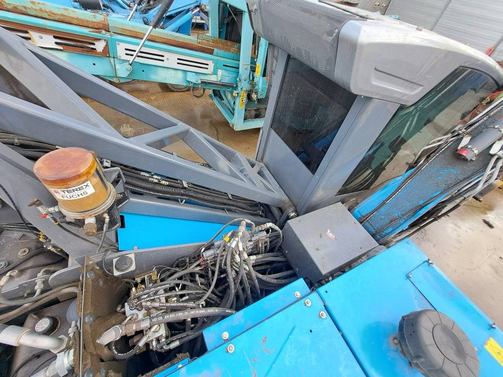 Fuchs MHL310F + Grapple