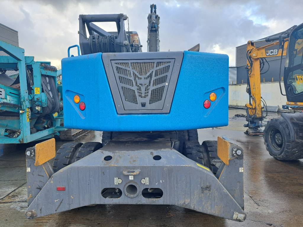 Fuchs MHL310F + Grapple