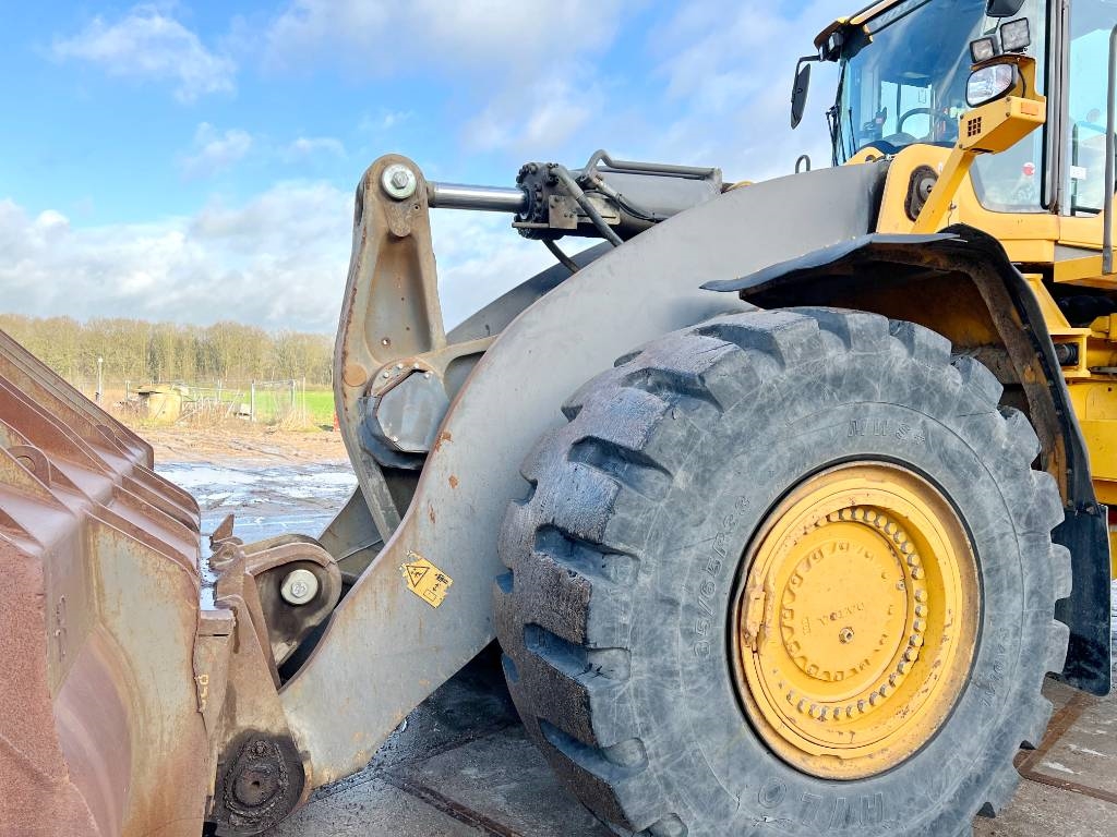 Volvo L350F - Automatic Greasing / CDC Steering