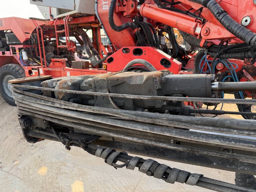 Sandvik DT1130-SC - 3x TB150 Drill Boom + Basket Boom