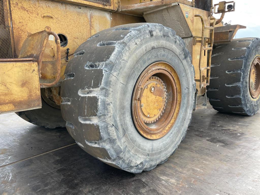 CAT 988B