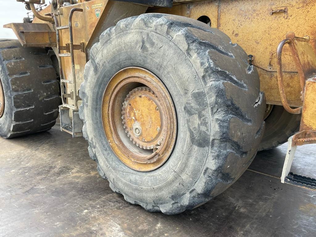 CAT 988B