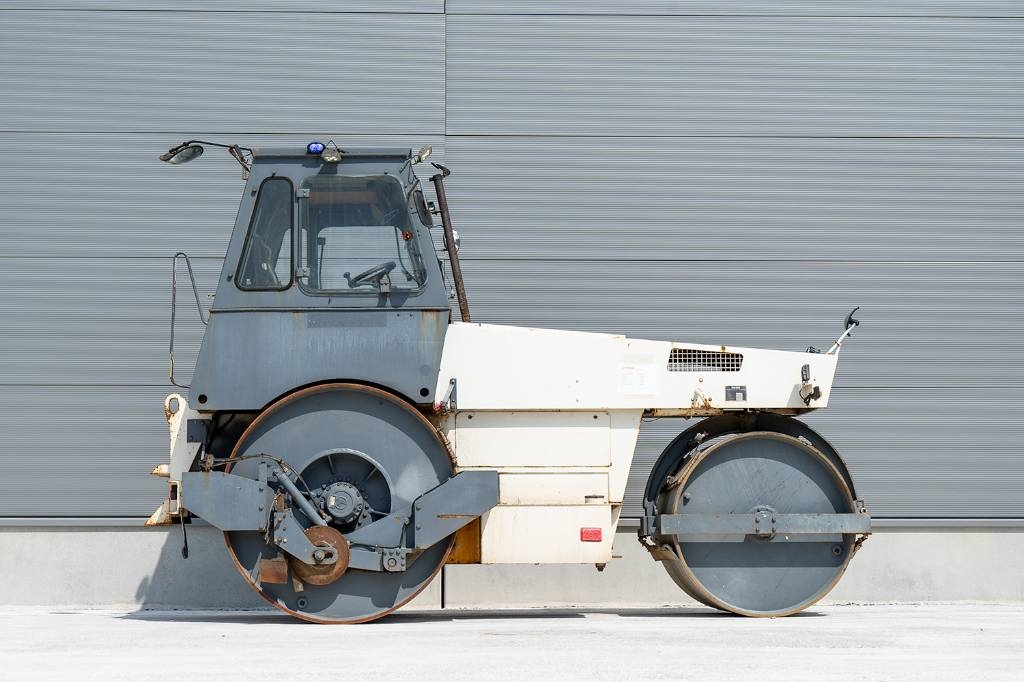 Hamm HW 90
