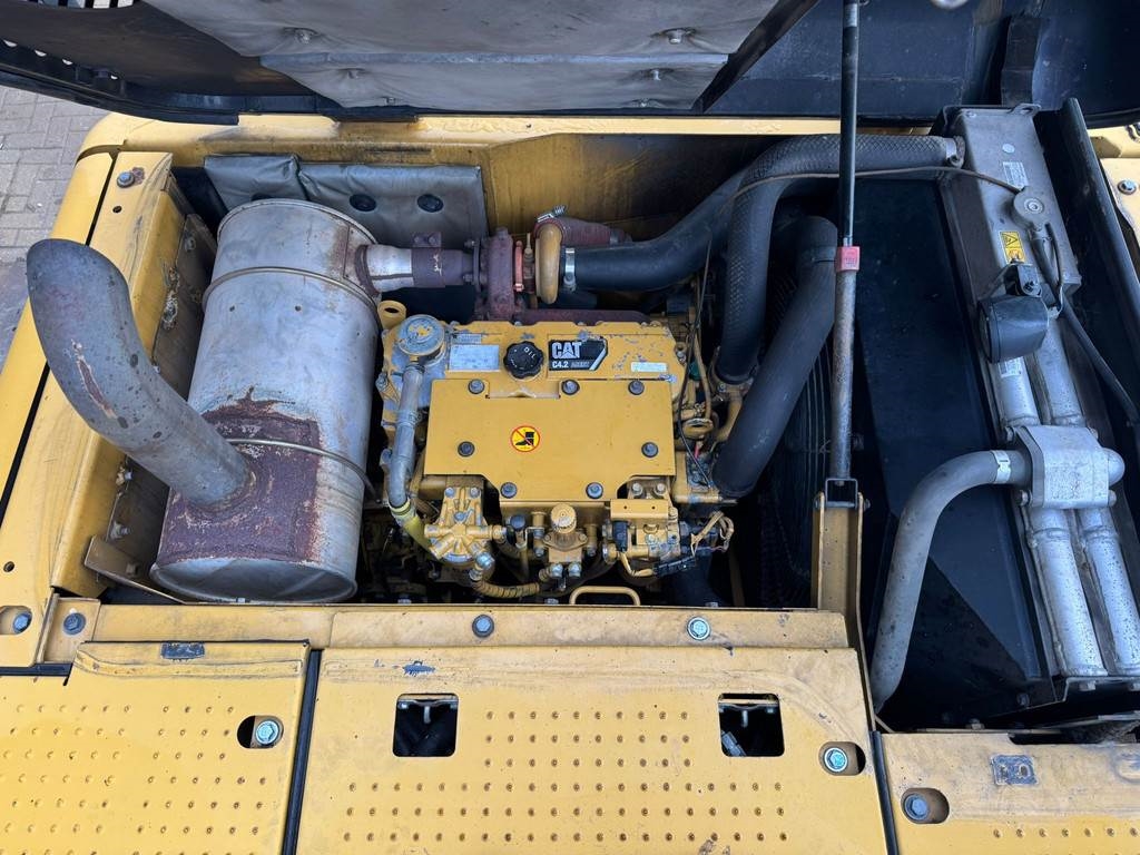 CAT 319DL