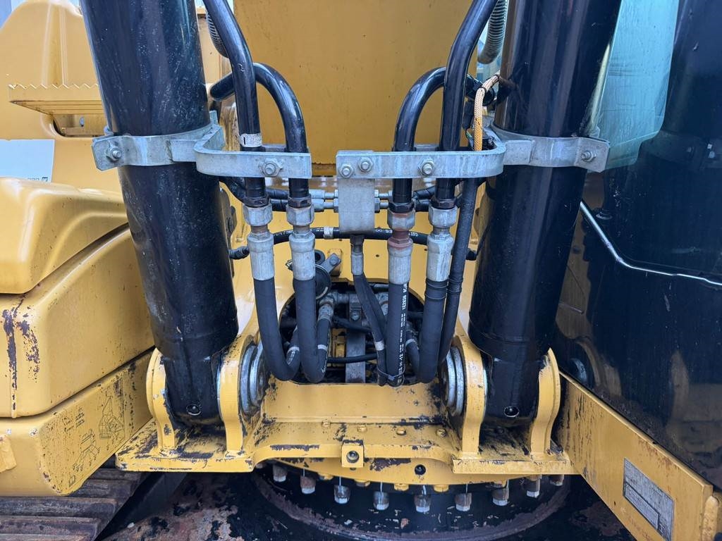 CAT 319DL