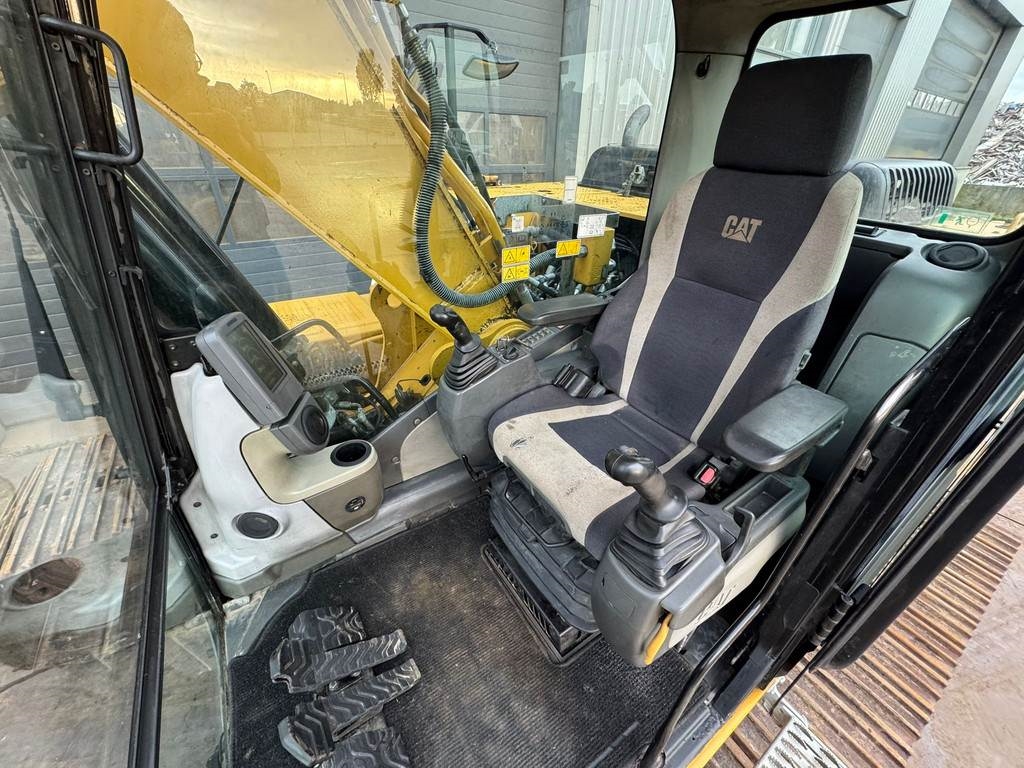 CAT 319DL