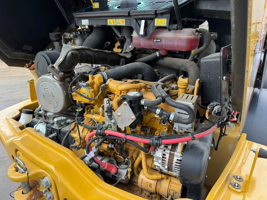 CAT 908M - Bucket + forks