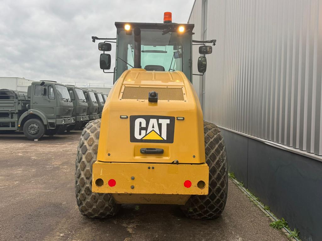 CAT CS64B