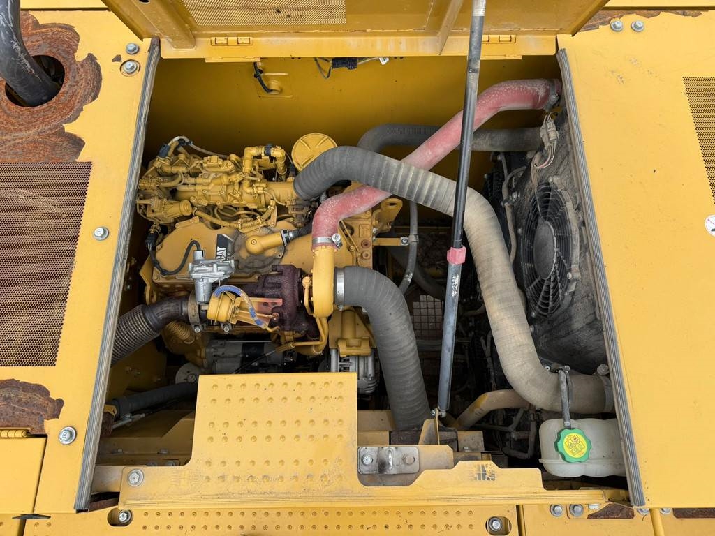 CAT 320GC