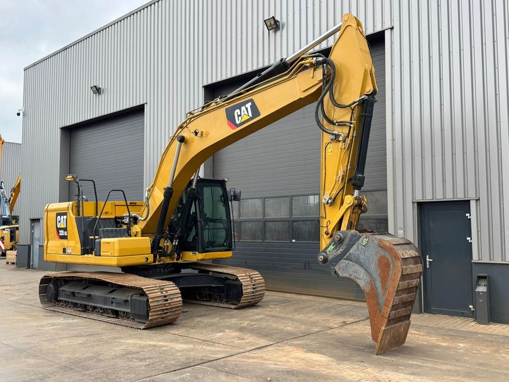 CAT 320GC