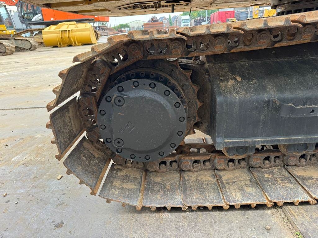 CAT 320GC
