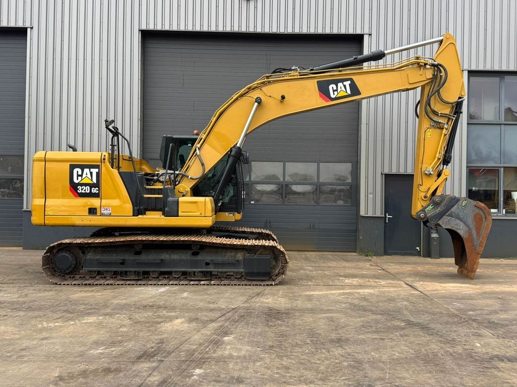 CAT 320GC