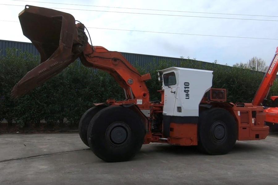 Sandvik LH410 Diesel, 4x4 Drive, 10t Capacity, Tilting Buc