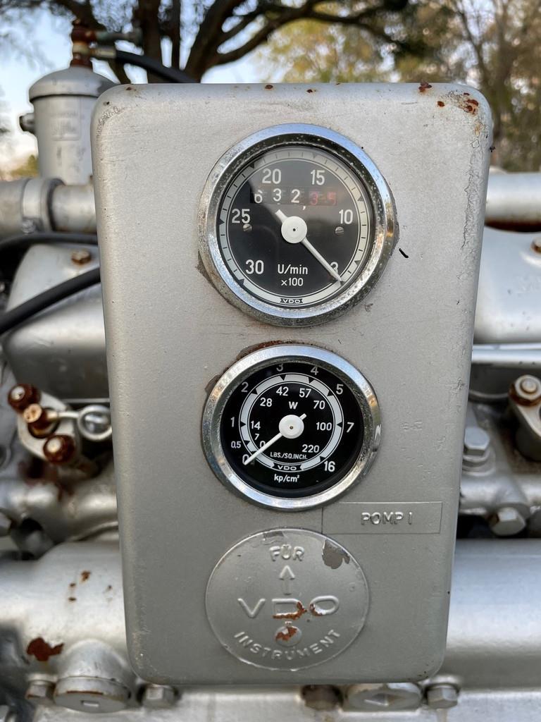 MWM D232 V12 PUMP USED