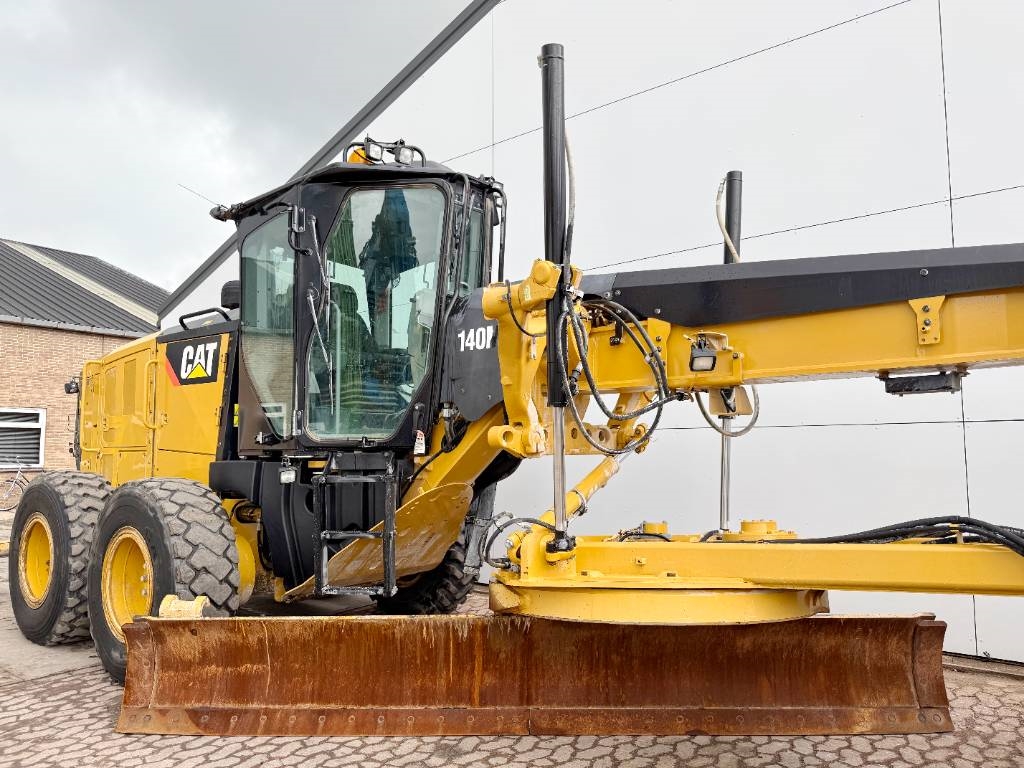 CAT 140M3 - Pushblock / Ripper / Joystick Controls