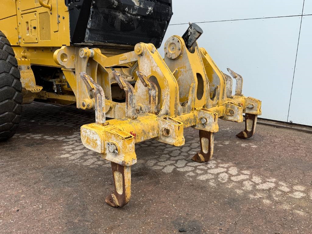CAT 140M3 - Pushblock / Ripper / Joystick Controls