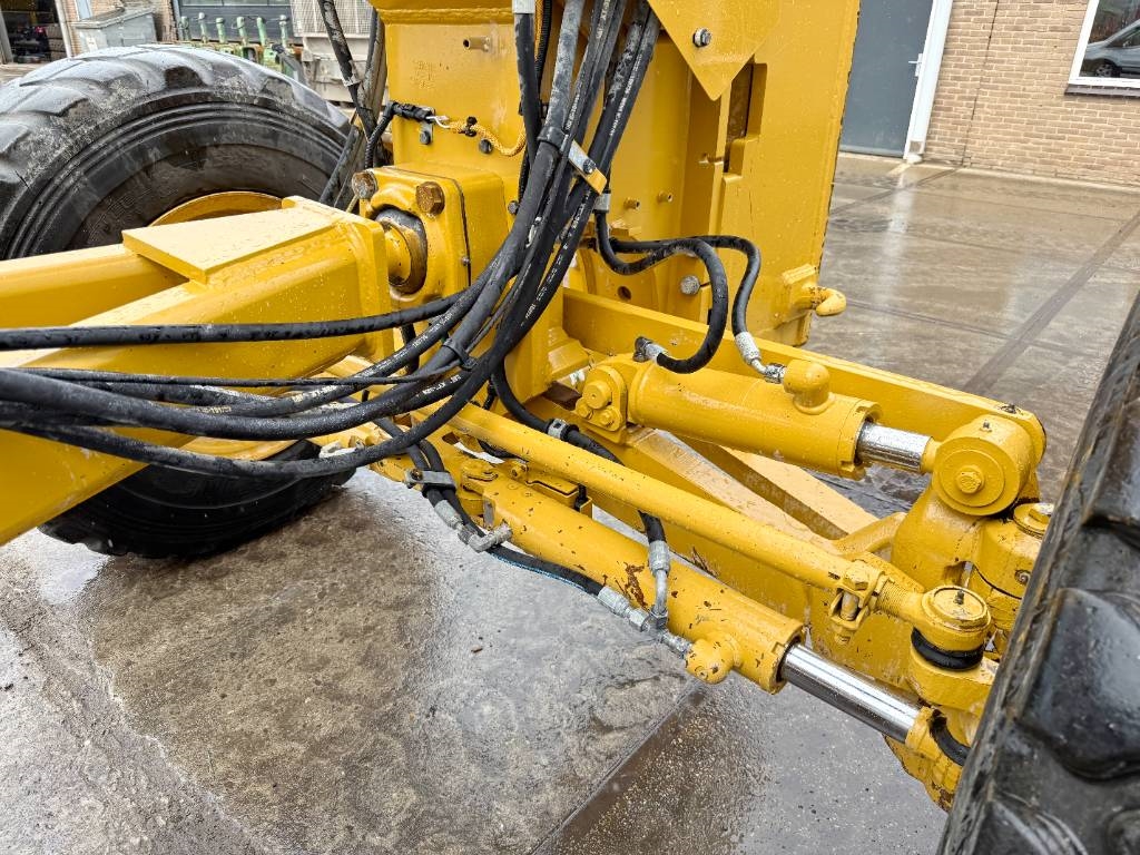 CAT 140M3 - Pushblock / Ripper / Joystick Controls