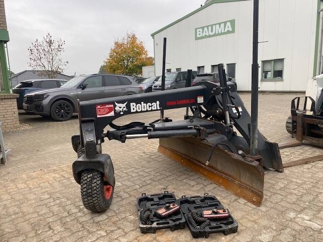 Bobcat 870 T MIETE / RENTAL (12005523)