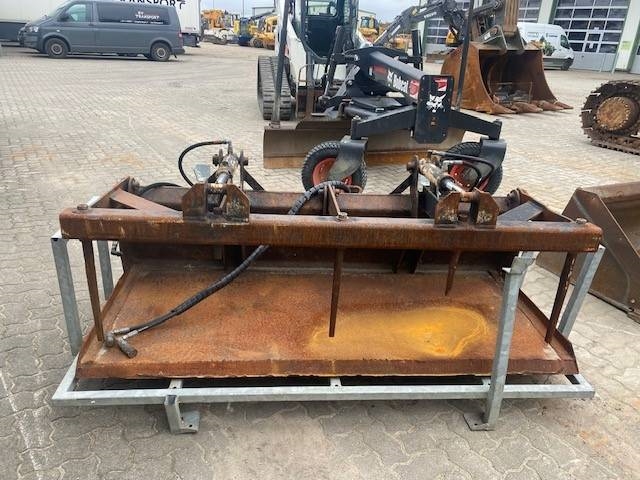 Bobcat 870 T MIETE / RENTAL (12005523)