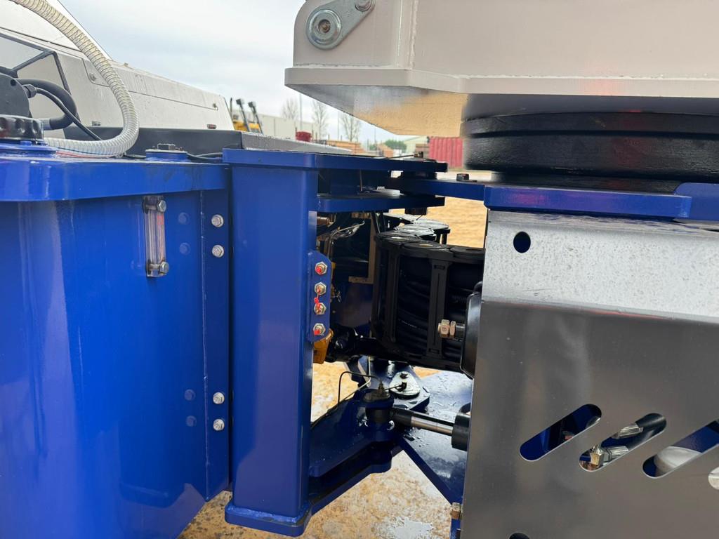 Giga Power GW5500 4x4 Self Loading Concrete Mixer