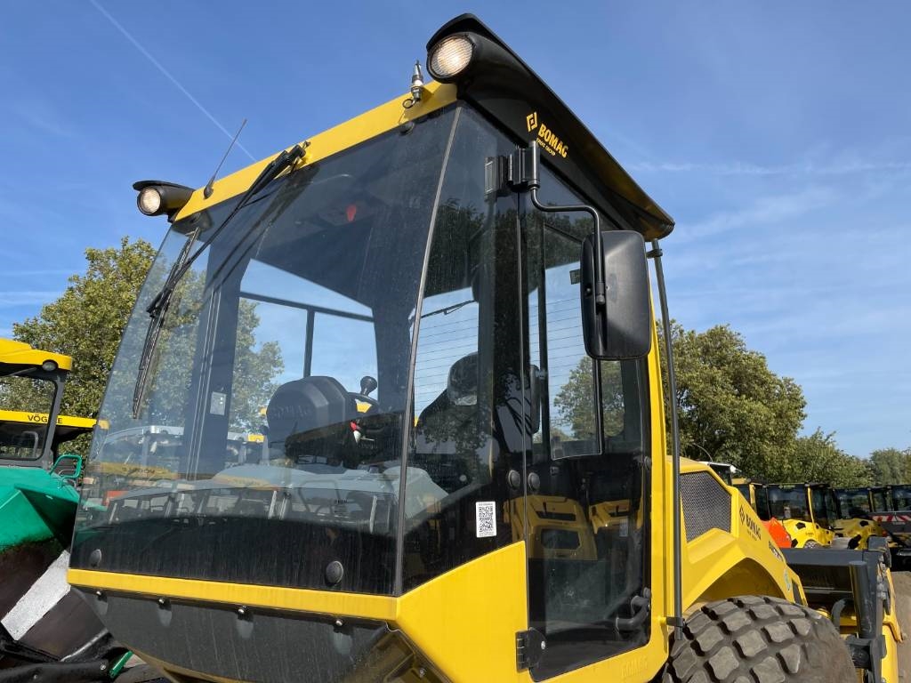 Bomag BW 213 D-5