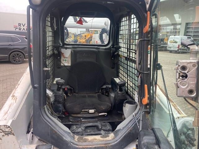 Bobcat 870 T MIETE / RENTAL (12005523)