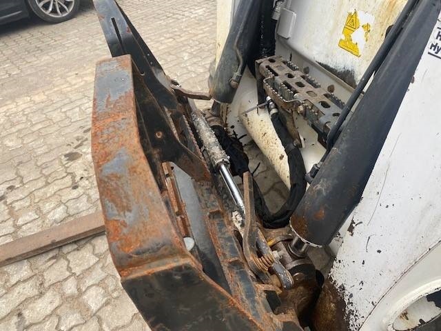Bobcat 870 T MIETE / RENTAL (12005523)