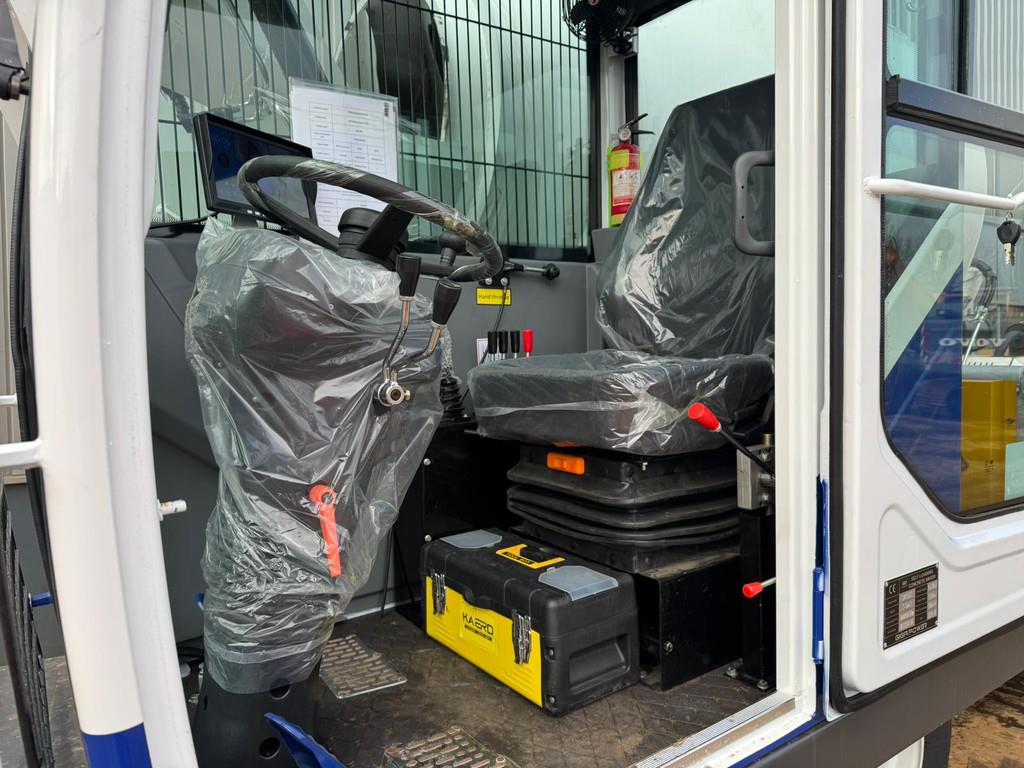 Giga Power GW5500 4x4 Self Loading Concrete Mixer