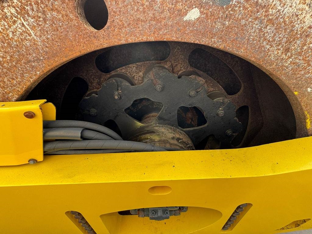 Bomag BW226