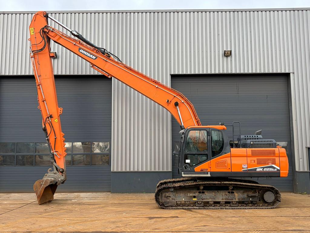 Image for 2022 Doosan DX225LC-7