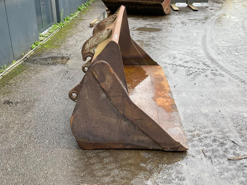 Ahlmann 10/20 shovel bucket