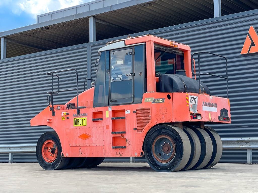 Ammann AP 240