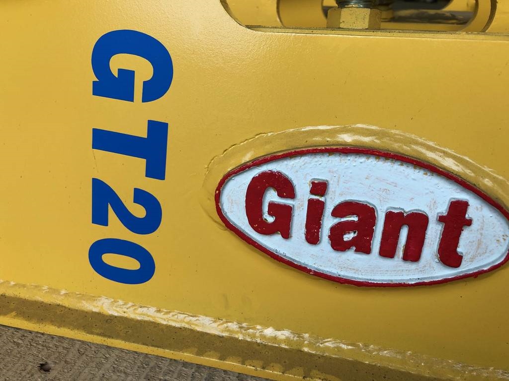 GiANT GT20 190 kg breaker