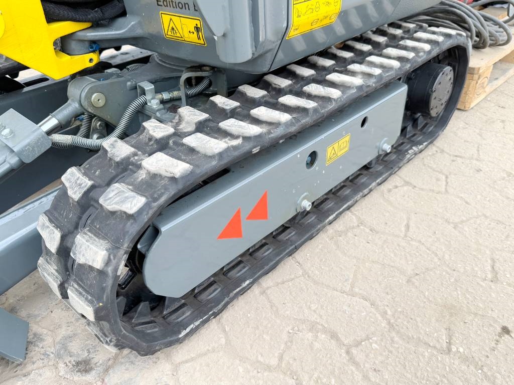 Wacker Neuson 803 Dual Motor - New Unused / Electric and Diesel